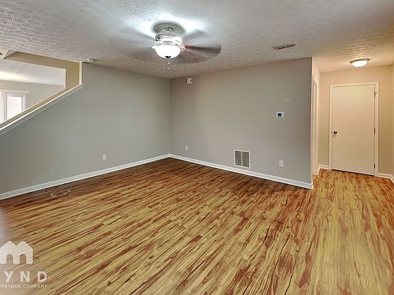 4th image of 540 Rockets St #135