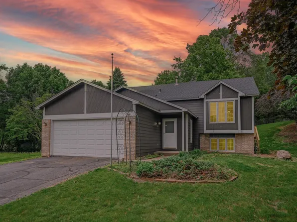 9211 Jeffery Ave S, Cottage Grove, MN 55016
