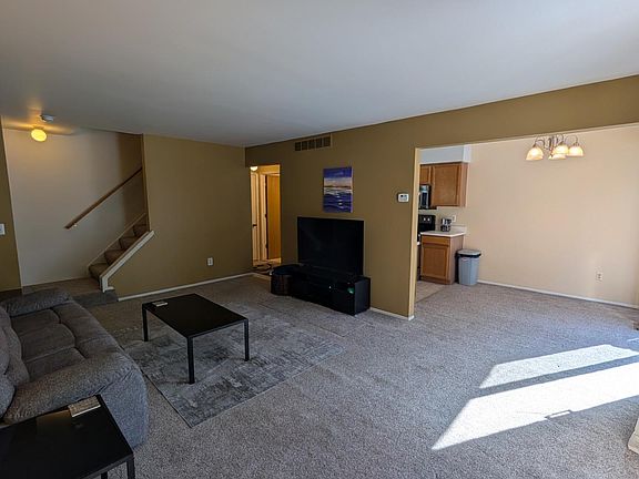 4th image of 40 Pine Tree Ridge Dr #2