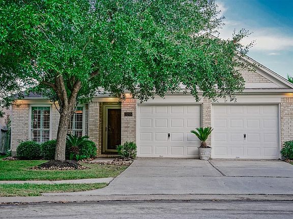 3rd image of 3205 Windy Cape Ln