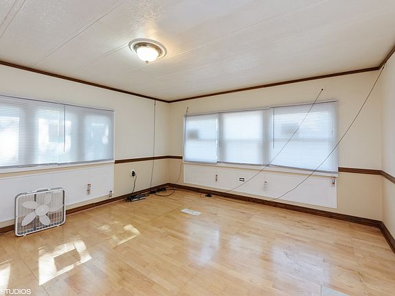 2nd image of 2993 Curtis St Lot C7