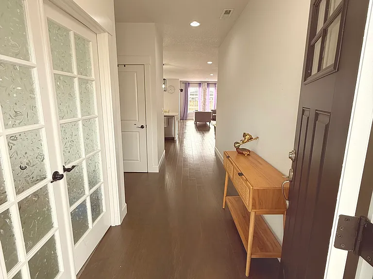 3925 SE 68th Ave — Photo 2