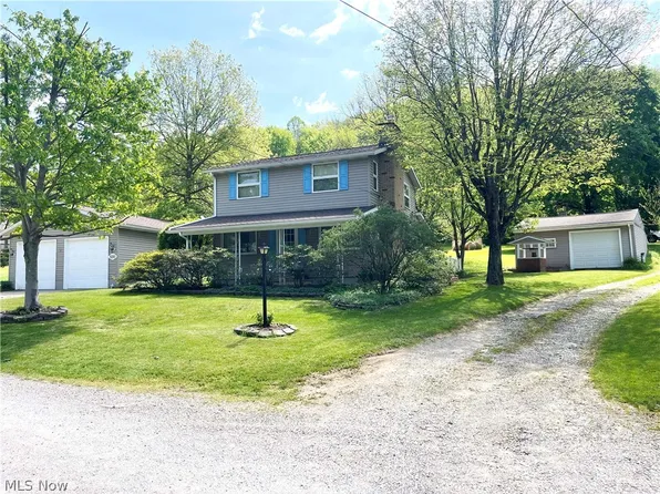8180 Maple St SW, Sherrodsville, OH 44675