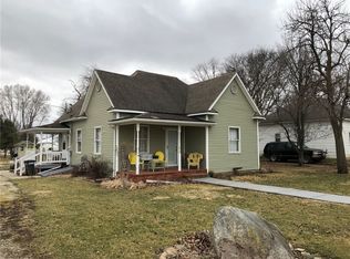 407 Holmes St, Rossville, IL