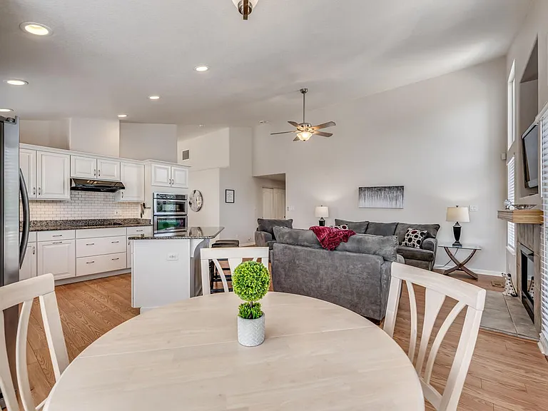 4791 Mesa Meadows Dr — Photo 21