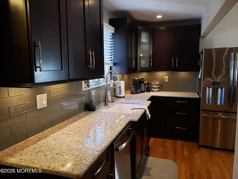 9 Winthrop Pl — Photo 5