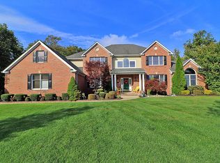 1842 Hidden Brook Ct, Toms River, NJ 08753