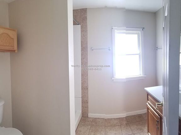 5th image of 2002 Linda Ln