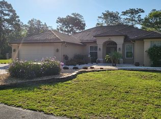 15 Mayflower Ct E, Homosassa, FL 34446