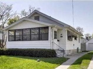1124 Hollywood St NE, Grand Rapids, MI 49505