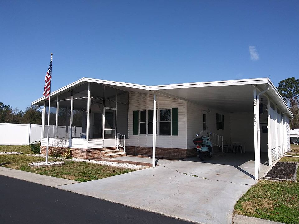 1st image of 867 SE Oakgrove Ter