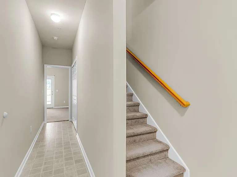4668 Palm View Cir — Photo 5