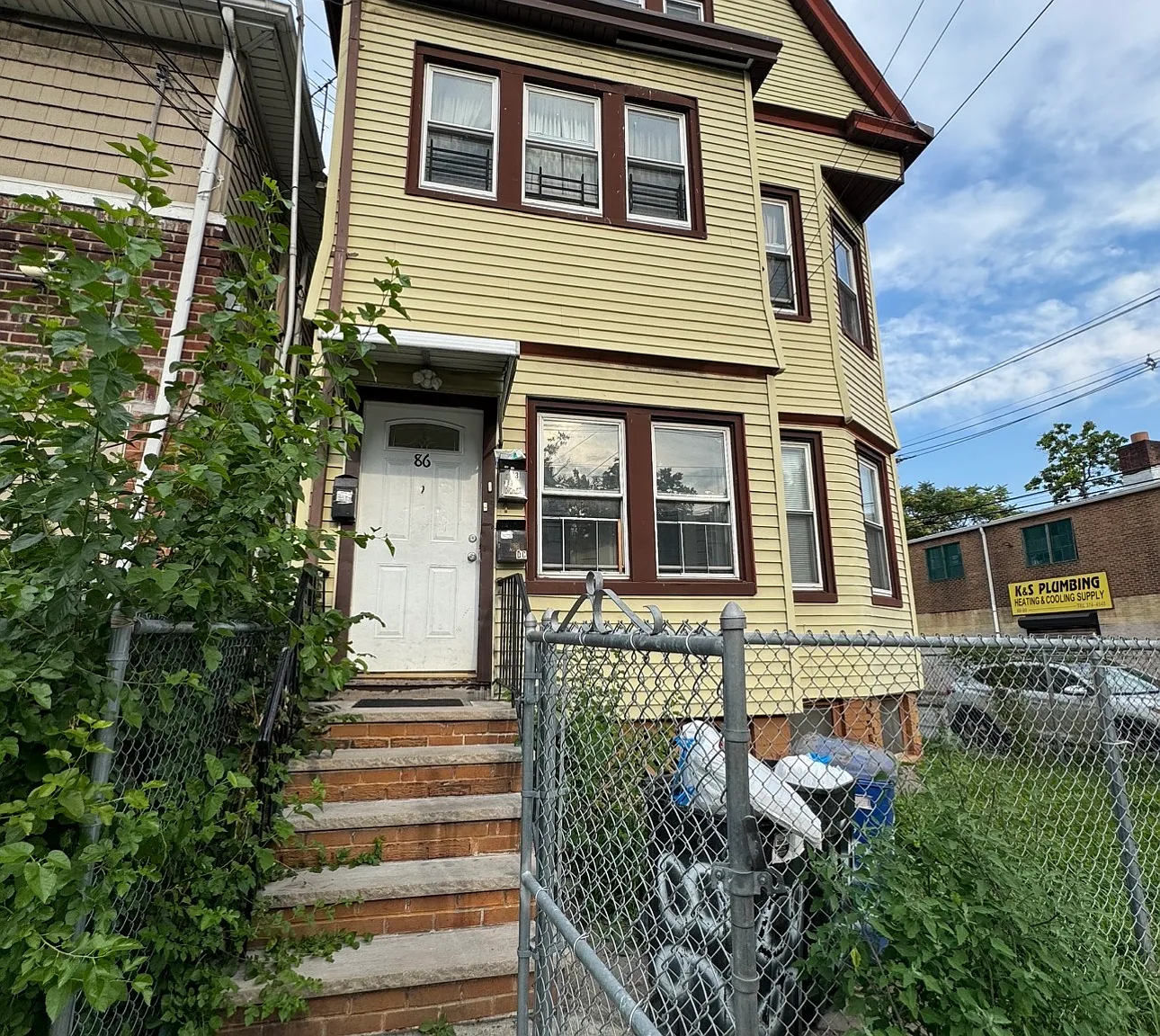 2 bed, 675 sqft, $1,775 — Photo 1