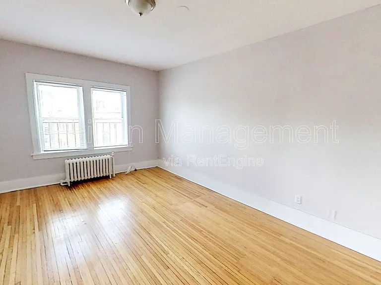 49 Troup St — Photo 8