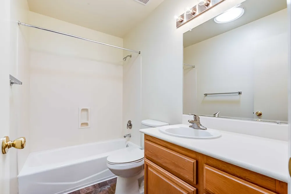Santa Cruz - Military Housing — Photo 4
