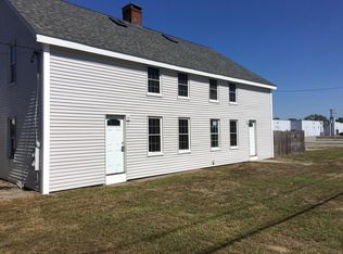 11 Taylor Dr, Rumford, RI 02916