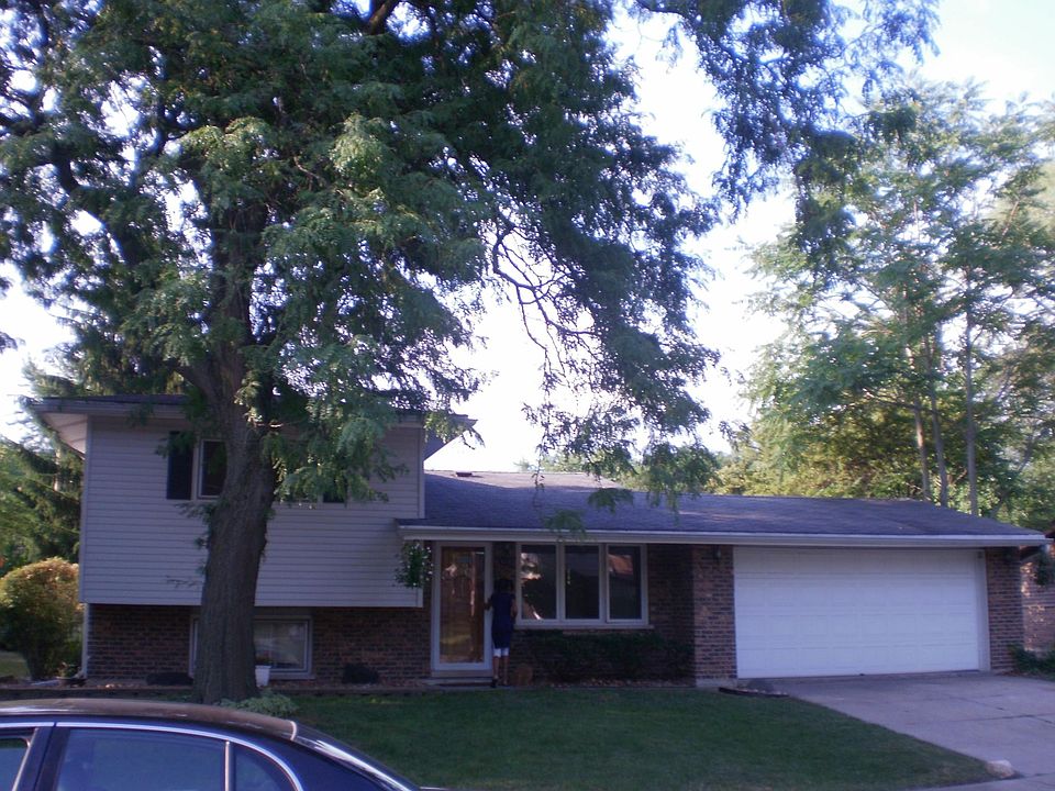 1st image of 525 Antietam St