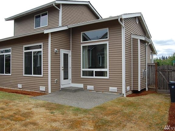 3rd image of 3148 5th Ave NW