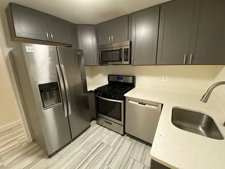 2800 Wisconsin Ave NW #409 — Photo 8