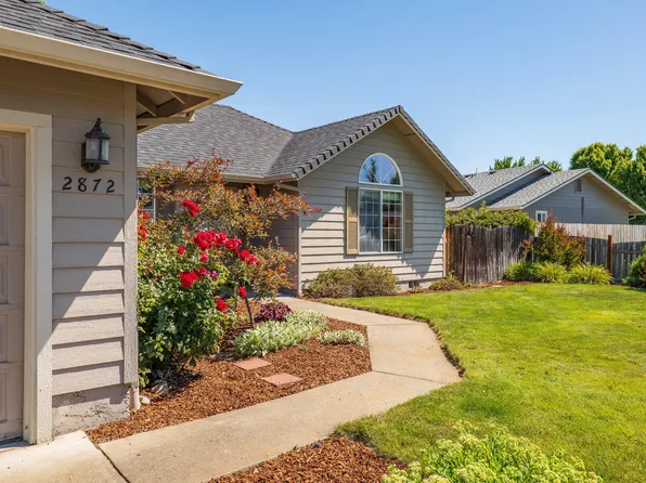 2872 Galaxy Way, Grants Pass, OR 97527