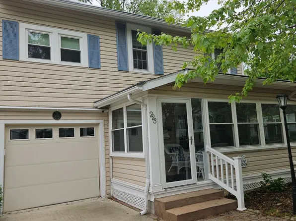 223 Vine Ave, Lakeside Marblehead, OH 43440