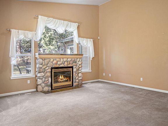 5th image of 2903 NW Fairway Heights Dr