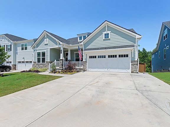 3rd image of 309 Devere Dr