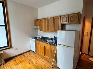 374 W 46th St #2E, New York, NY 10036
