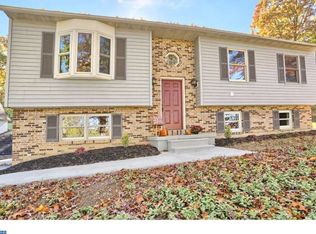 1005 Schappell Rd, Hamburg, PA 19526