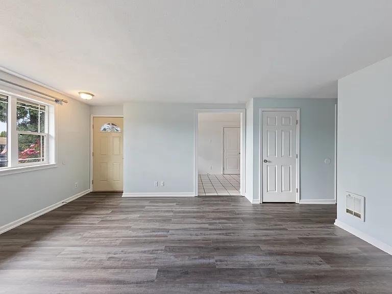 1270 N Adams St — Photo 4