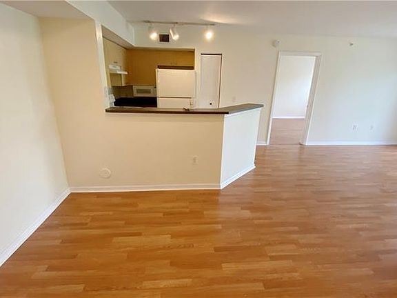 4th image of 4171 San Marino Blvd APT 108
