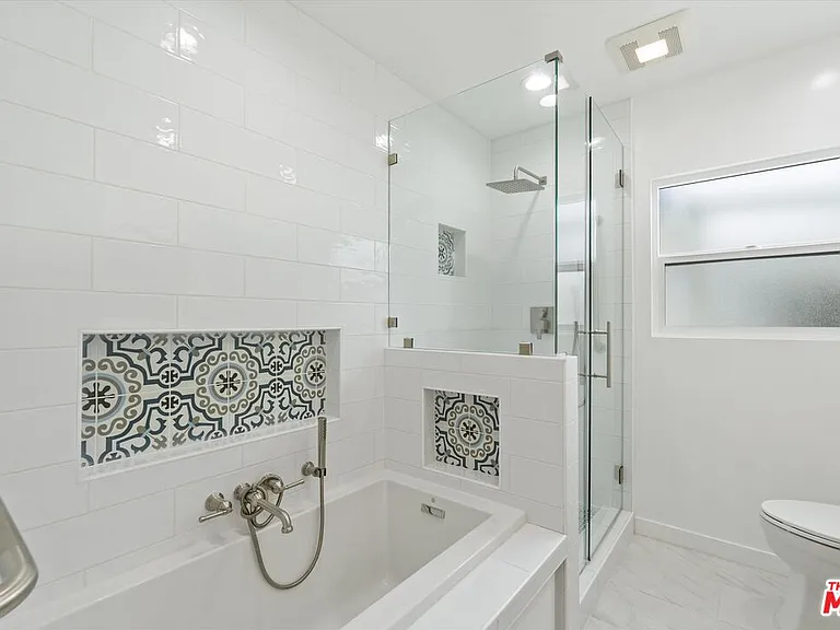 8348 Reading Ave — Photo 22