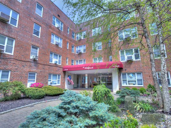 75 S Middle Neck Road #4-G, Great Neck, NY 11021