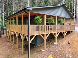 124 Lakeside Estates Dr, Hayesville, NC 28904