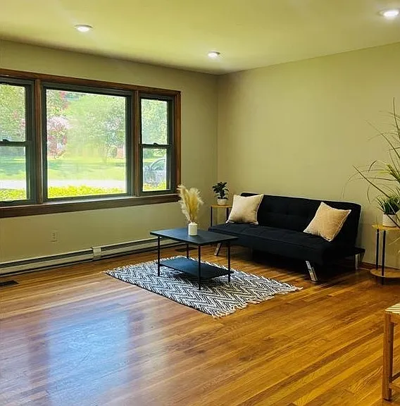 4931 Lair Dr — Photo 4