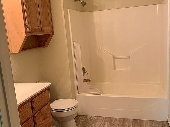 5th image of 315 Bernard St #13