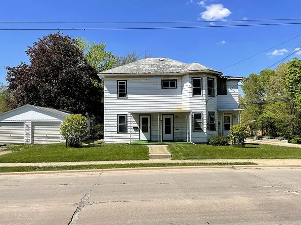 520 E Bronson St, Streator, IL 61364