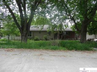 11025 N Post Rd, Omaha, NE 68112
