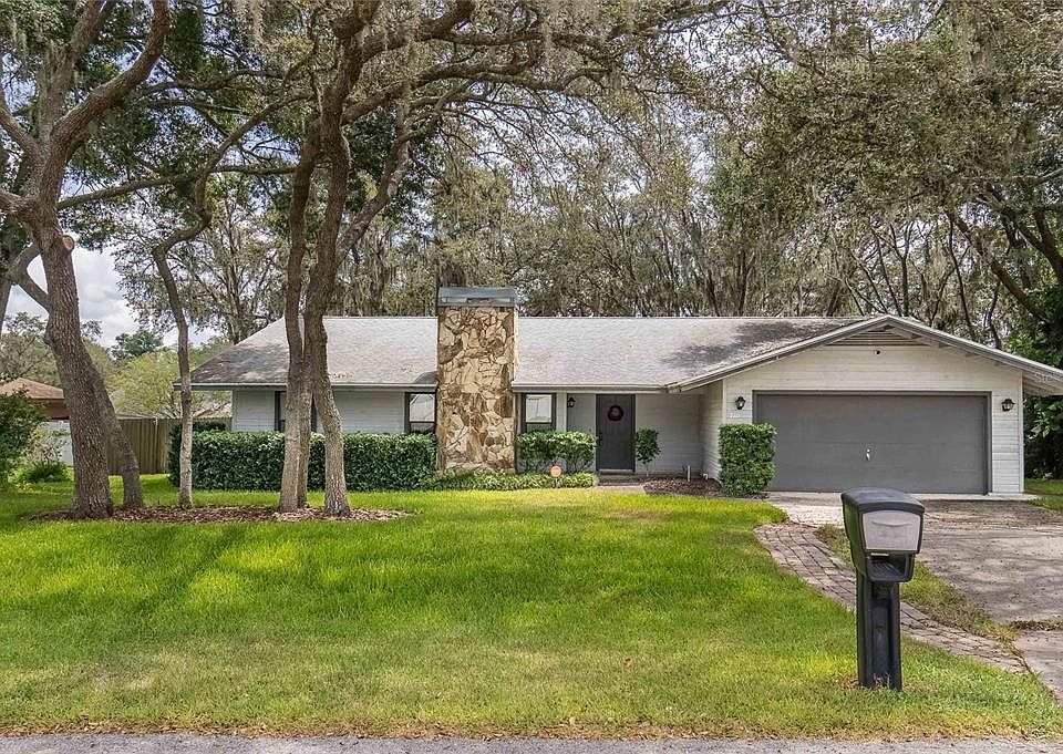1st image of 7111 CENTERHILL DRIVE