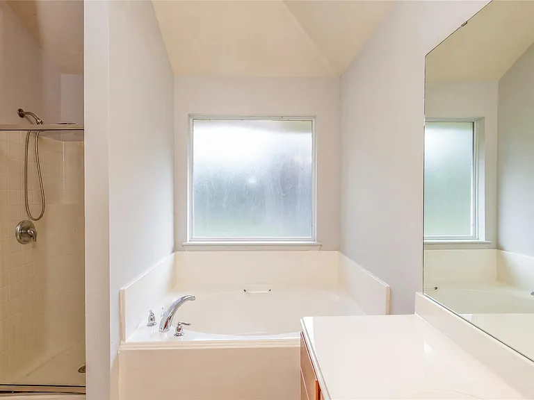 103 Duprie Dr — Photo 15