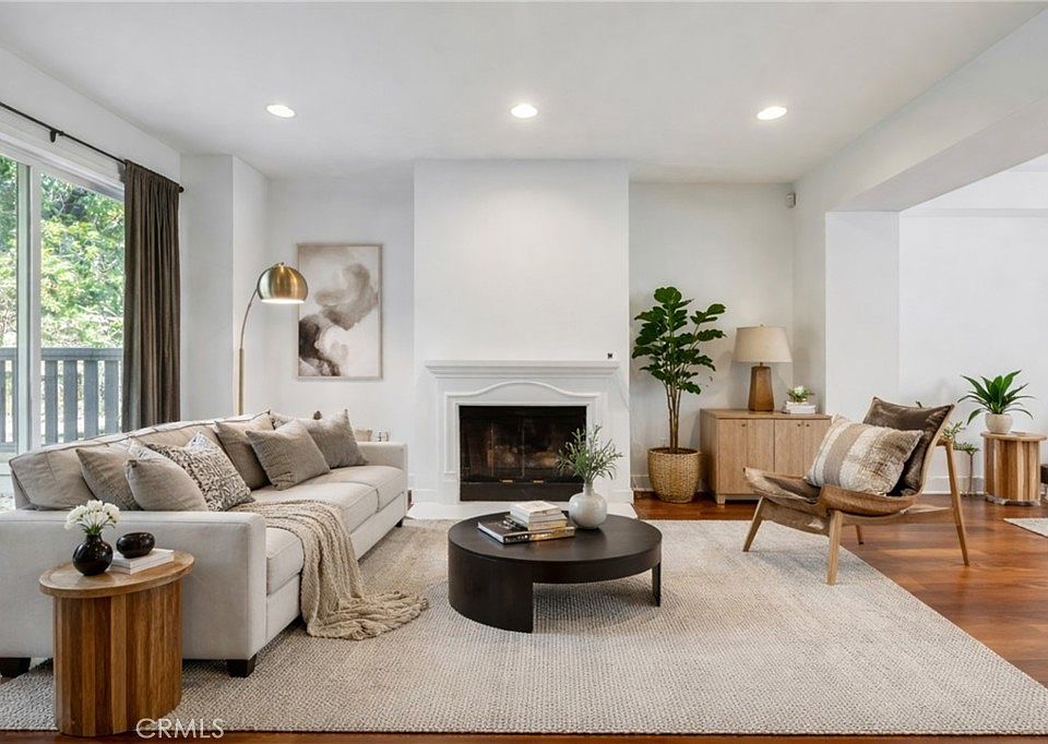 1st image of 6300 Honolulu Ave Unit 205