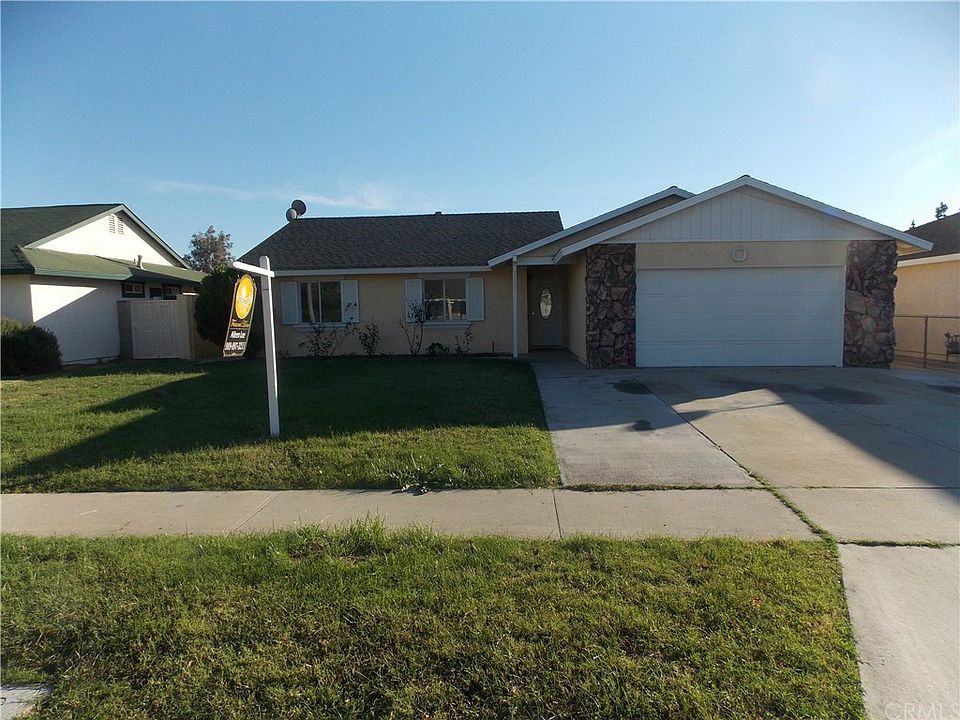 1st image of 17431 Seville Ct