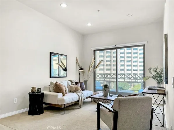 931 E Walnut St Unit 607, Pasadena, CA 91106