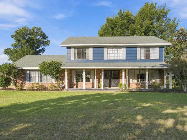 4812 W Quail Hollow Dr, Lake Charles, LA 70605