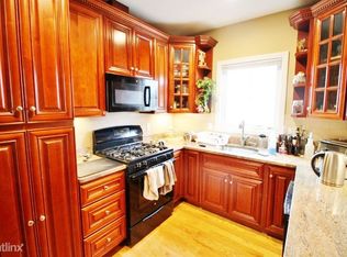 30 Coolidge Hill Rd, Watertown, MA 02472