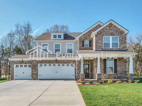 217 Crown Gardens Ct, Hermitage, TN 37076