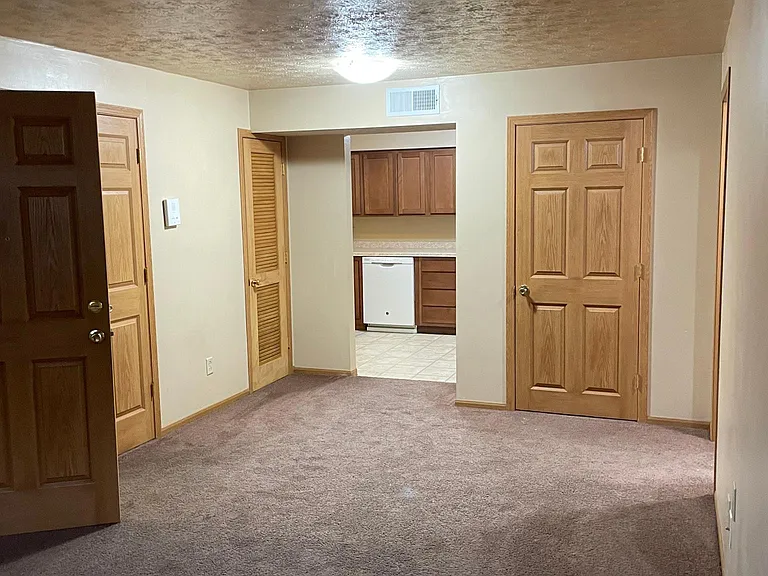 207 Park Ave #2 — Photo 4