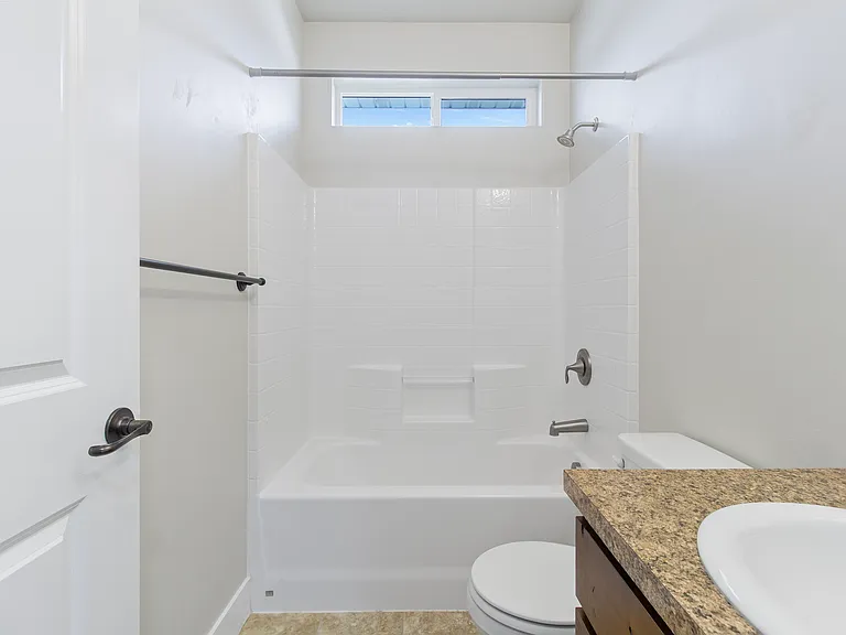 1015 White Birch Ave — Photo 23