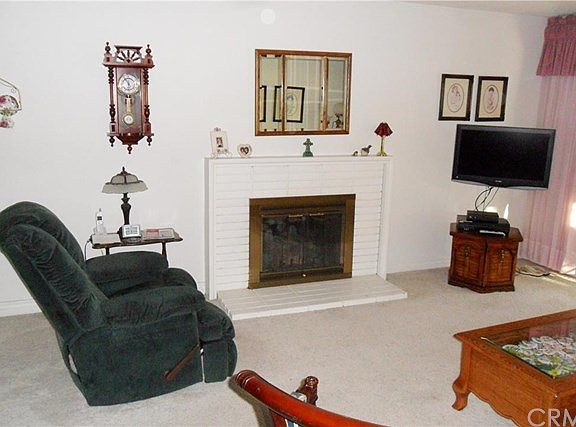 3rd image of 346 E Francis St