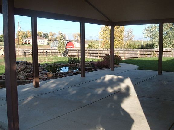 Patio on the north side for entertaining.